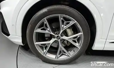 Audi Q8 2023 3.0 гидро в Москве № 893713, миниатюра 5