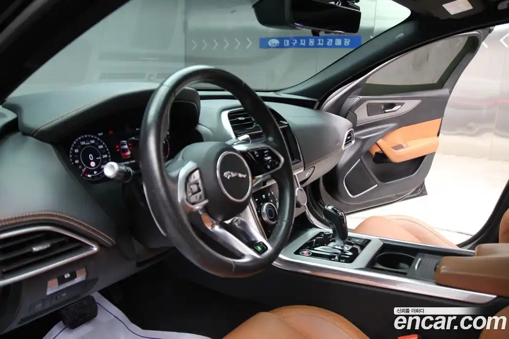 Jaguar XE 2020 2.0 гидро в Москве № 897263, фото 11