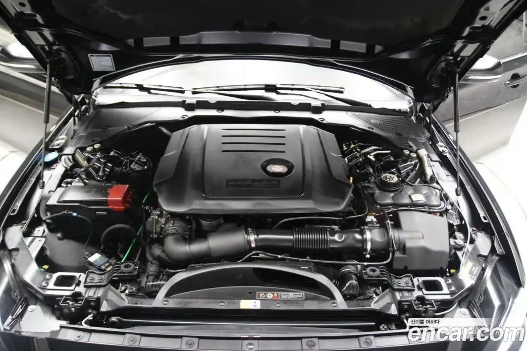 Jaguar XE 2020 2.0 гидро в Москве № 897263, фото 9