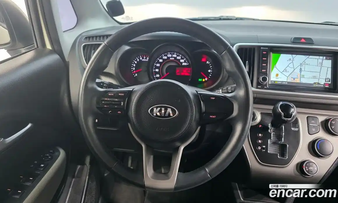 Kia Ray 2018 1.0 Автомат в Москве № 930024, фото 13