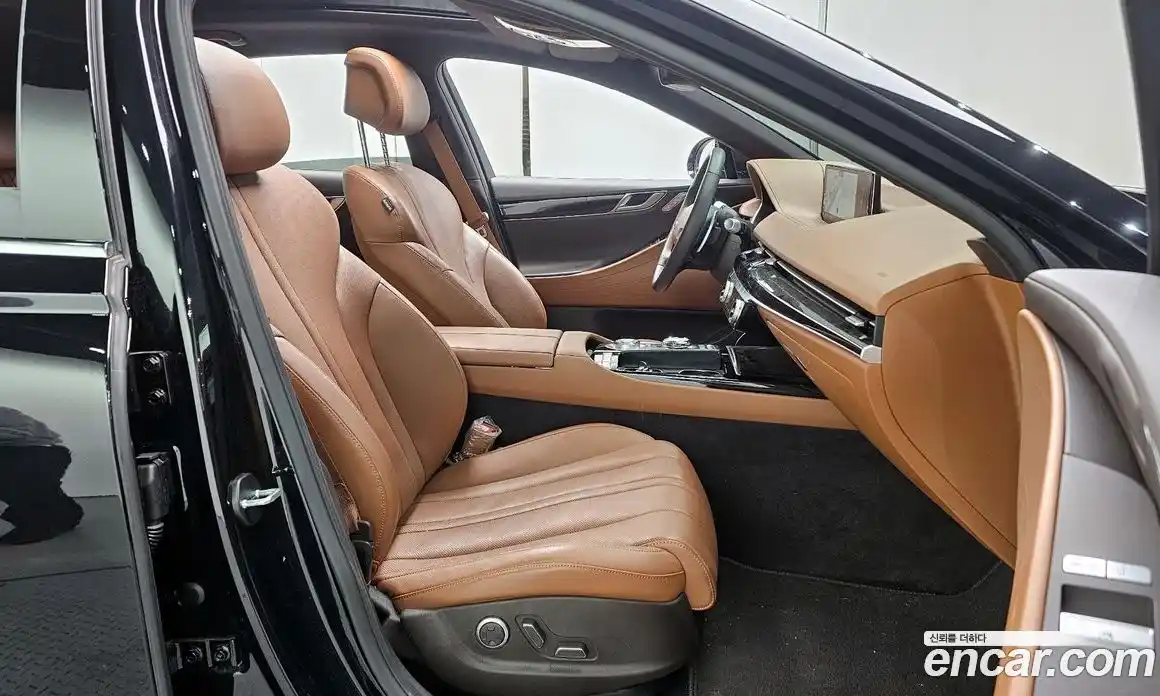 Genesis G80 2023 2.5 Классический в Москве № 973183, фото 11