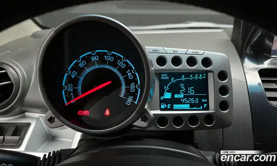 Chevrolet Spark 2012 1.0 гидро в Москве № 974381, фото 8