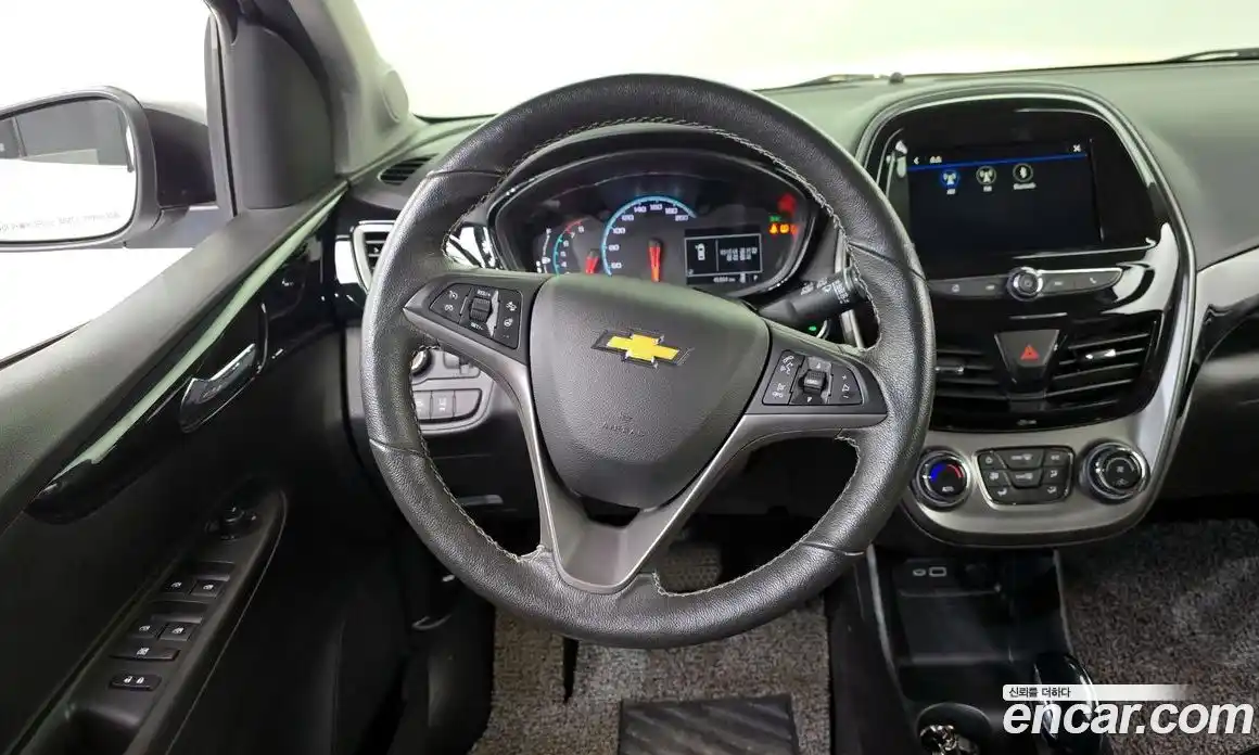 Chevrolet Spark 2020 1.0 гидро в Москве, фото 13