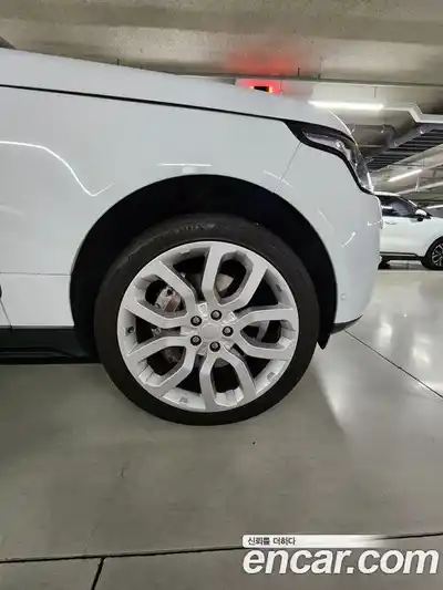 Land Rover Range-Rover 2015 5.0 гидро в Москве № 975807, миниатюра 5