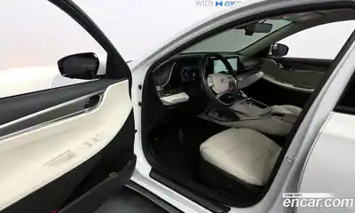 Hyundai Grandeur 2022 2.5 Автомат в Москве № 1002380, миниатюра 10