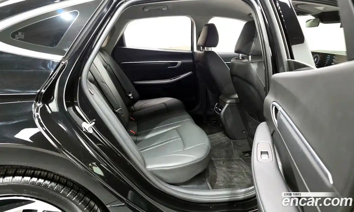 Hyundai Sonata 2025 2.0 Автомат в Москве № 1008562, фото 12