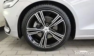 Volvo S60 2020 2.0 гидро в Москве № 1009188, миниатюра 5