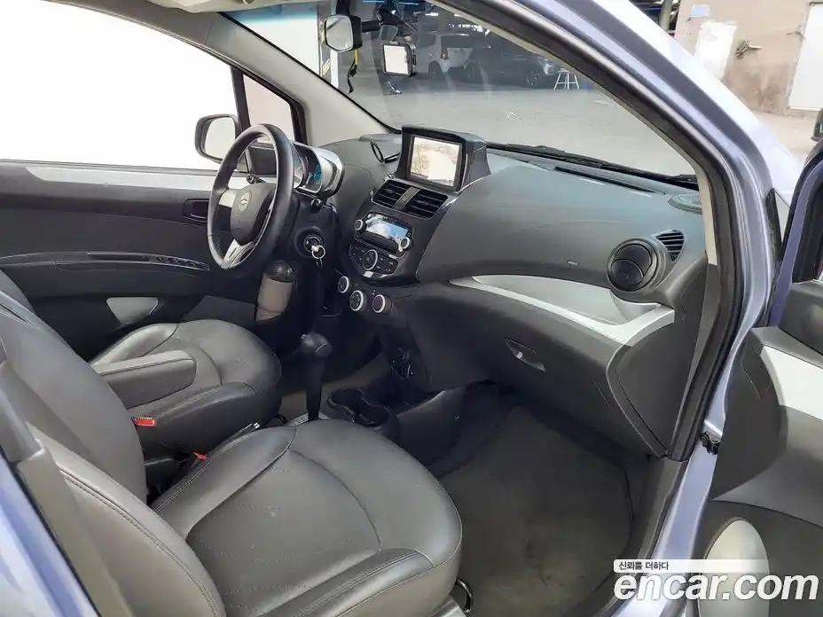 Chevrolet Spark 2014 1.0 Автомат в Москве № 1012635, фото 11