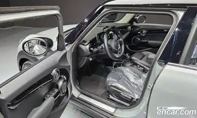 Mini Cooper 2022 1.5 гидро в Москве № 1013788, миниатюра 11