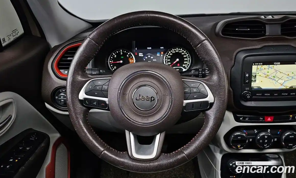Jeep Renegade 2016 2.0 гидро в Москве № 1015063, фото 13