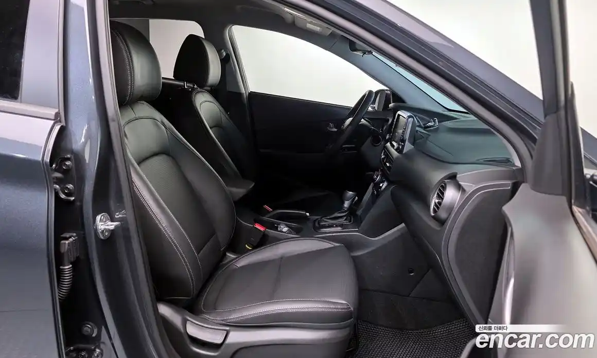 Hyundai Kona 2017 1.6 гидро в Москве № 126097, фото 10