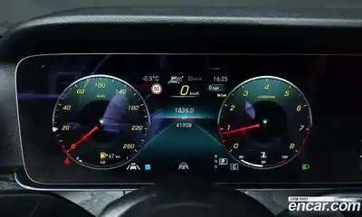 Mercedes-Benz E-Class 2023 2.0 гидро в Москве № 141163, миниатюра 8