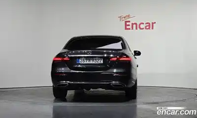 Mercedes-Benz E-Class 2021 2.0 гидро в Москве, миниатюра 4