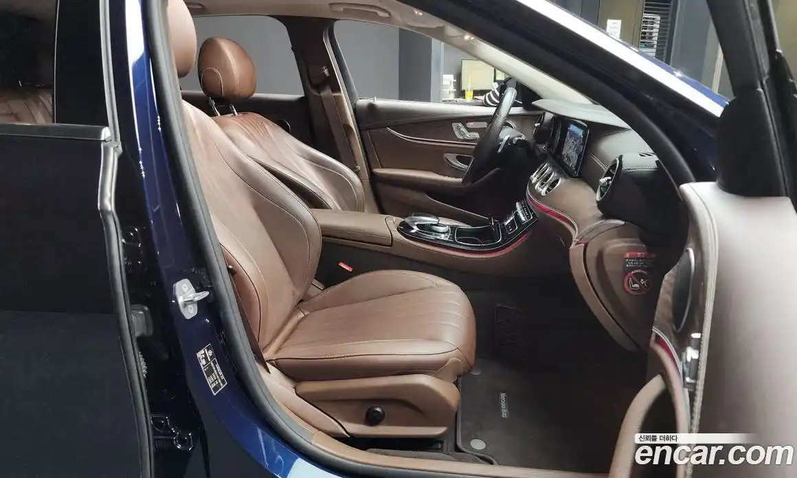 Mercedes-Benz E-Class 2016 1.9 гидро в Москве № 142808, фото 11