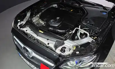 Mercedes-Benz E-Class 2019 1.9 гидро в Москве № 143229, миниатюра 6