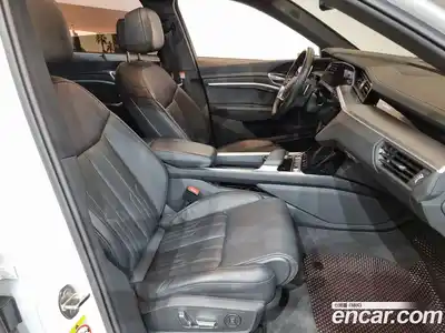 Audi e-tron 2023 0.2 гидро в Москве № 157026, миниатюра 12