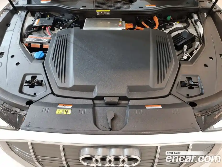 Audi e-tron 2023 0.2 гидро в Москве № 157026, фото 6