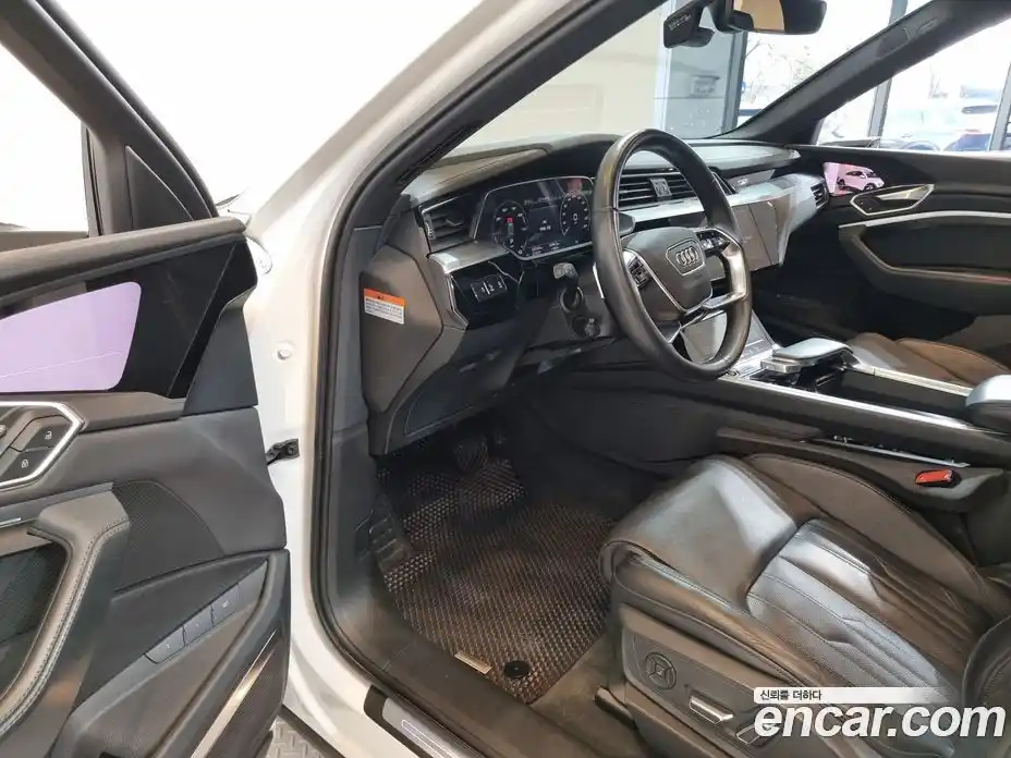 Audi e-tron 2023 0.2 гидро в Москве № 157026, фото 10