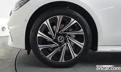 Mercedes-Benz E-Class 2025 2.0 гидро в Москве № 160296, миниатюра 4