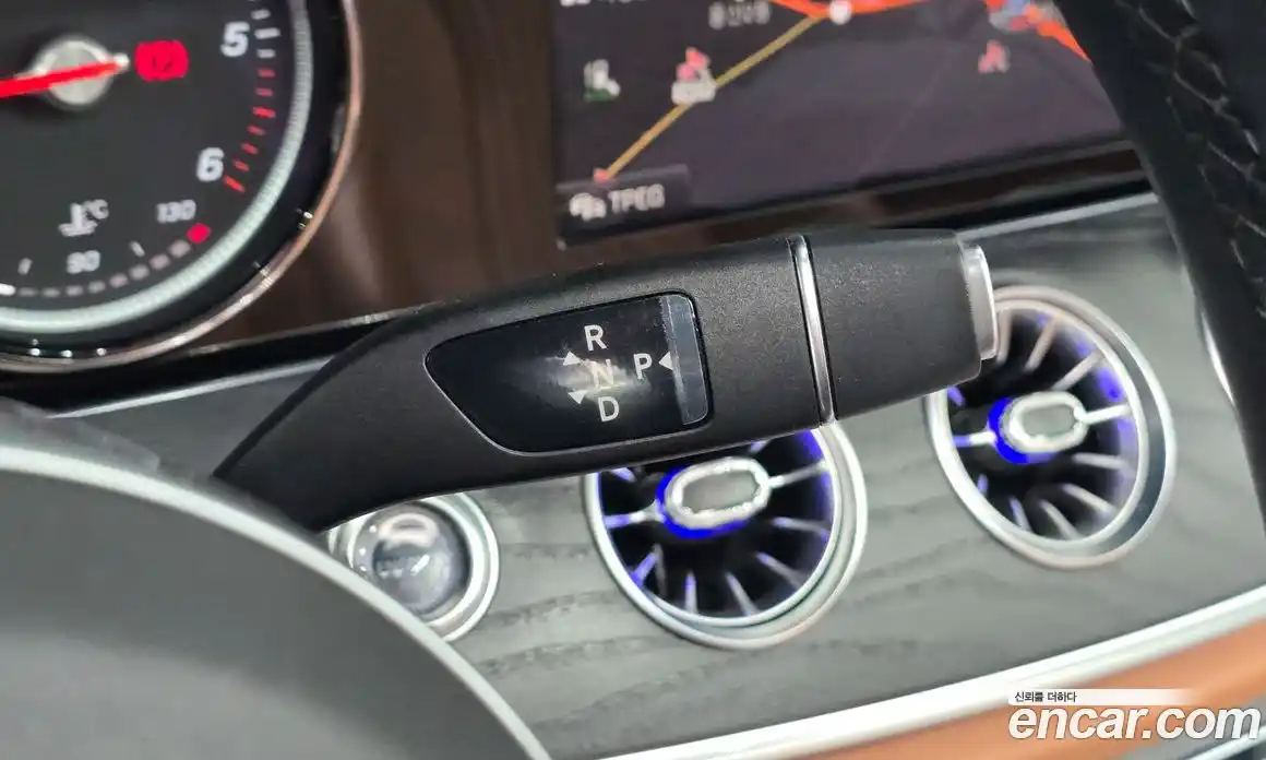 Mercedes-Benz E-Class 2019 1.9 гидро в Москве № 161020, фото 9
