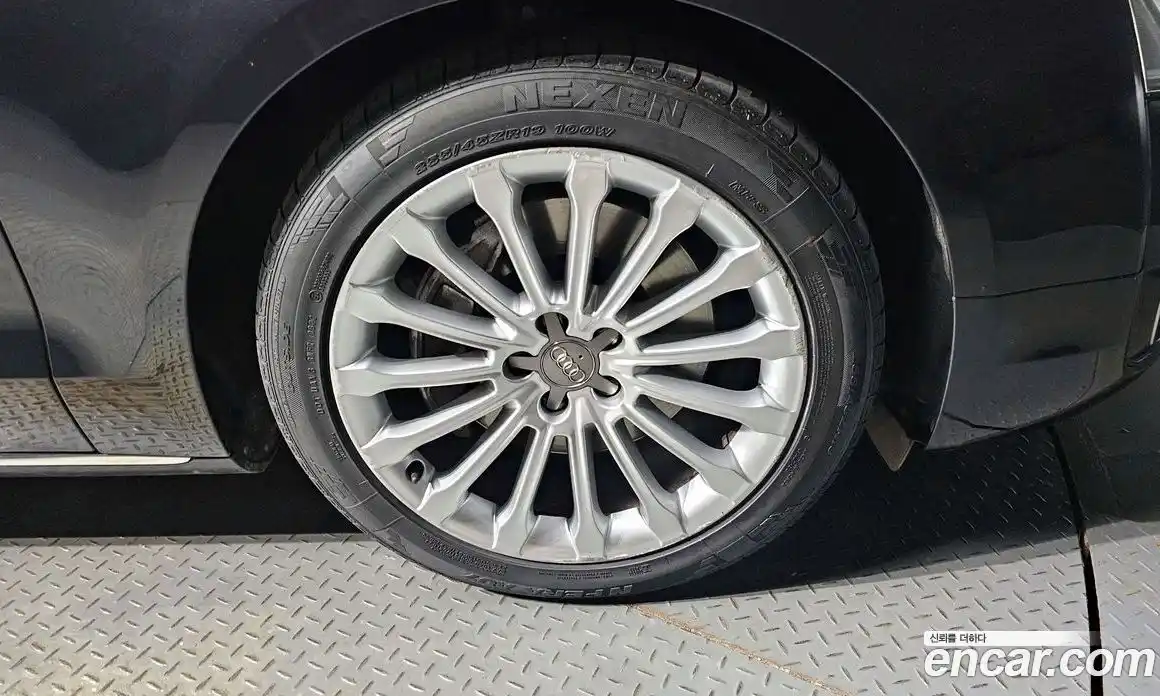 Audi A8 2015 3.0 гидро в Москве № 163920, фото 5