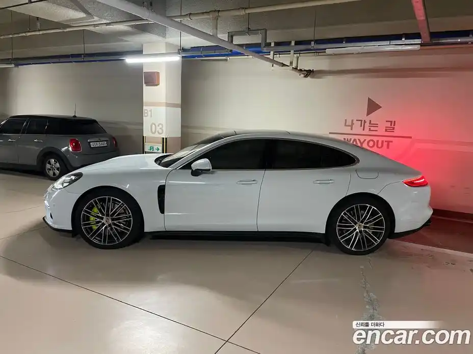 Porsche Panamera 2018 2.9 гидро в Москве № 165723, фото 3