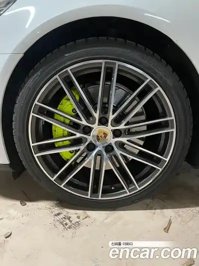 Porsche Panamera 2018 2.9 гидро в Москве № 165723, миниатюра 5