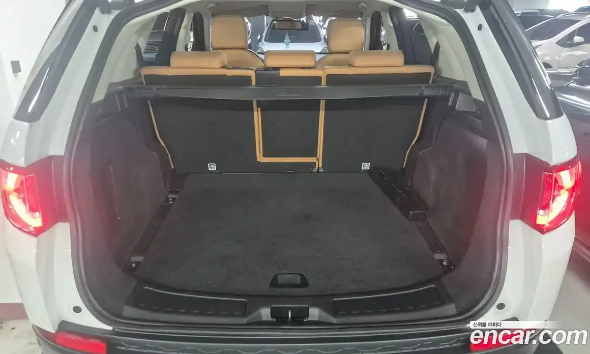 Land Rover Discovery Sport 2019 2.0 гидро в Москве № 166439, фото 20