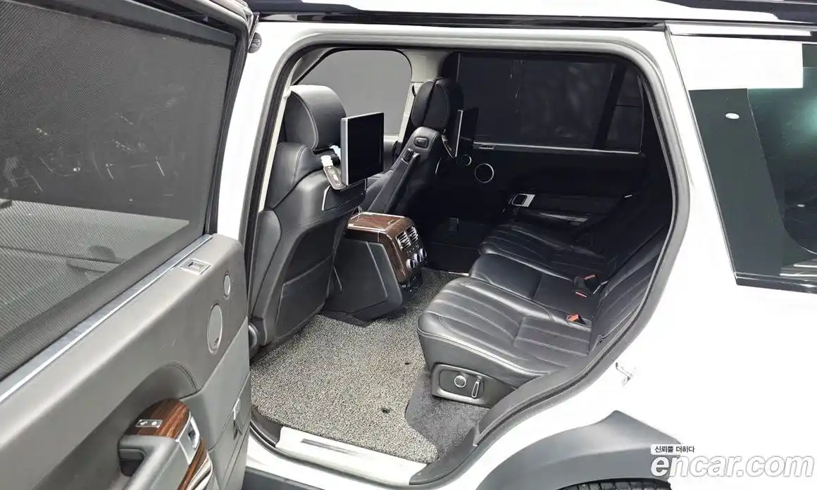 Land Rover Range-Rover 2016 4.4 гидро в Москве № 166466, фото 12