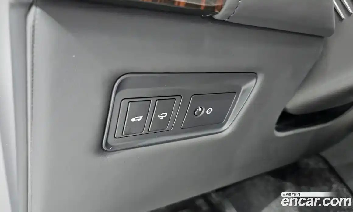 Land Rover Range-Rover 2016 4.4 гидро в Москве № 166466, фото 9