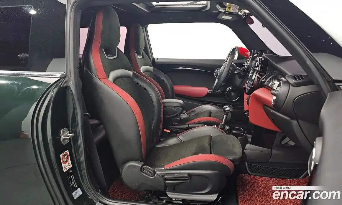 Mini Cooper 2016 2.0 гидро в Москве № 167185, фото 10