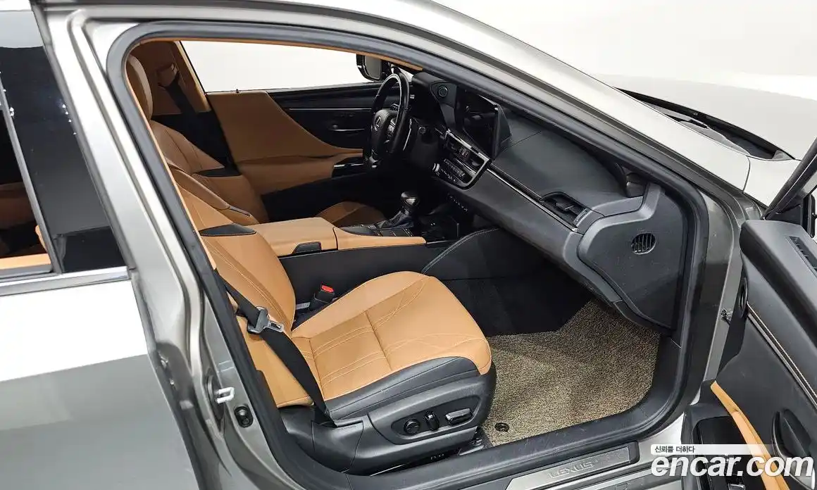 Lexus ES 2021 2.5 гидро в Москве № 168217, фото 11