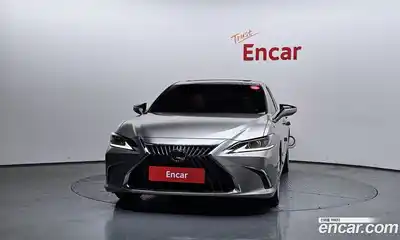 Lexus ES 2021 2.5 гидро в Москве № 168217, миниатюра 3