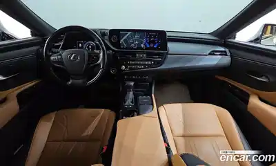 Lexus ES 2021 2.5 гидро в Москве № 168217, миниатюра 7