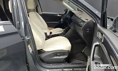 Volkswagen Tiguan 2021 2.0 гидро в Москве № 168886, миниатюра 11