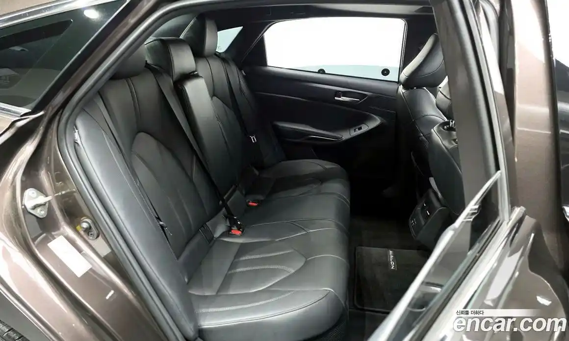 Toyota Avalon 2019 2.5 гидро в Москве № 170311, фото 12