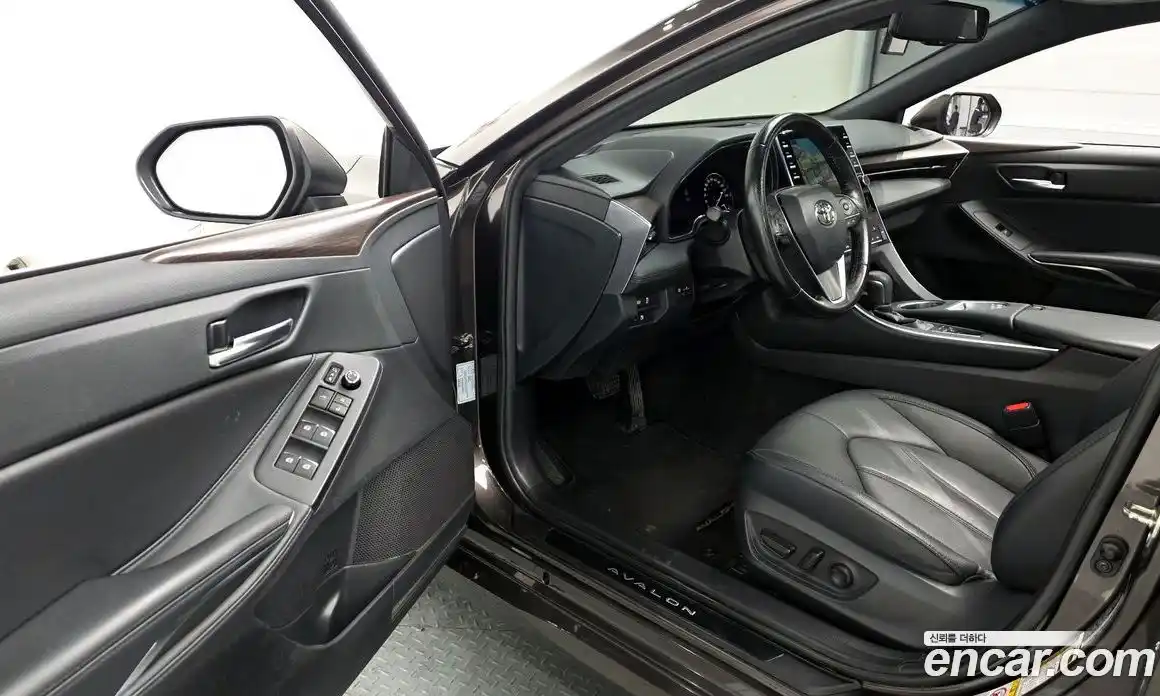 Toyota Avalon 2019 2.5 гидро в Москве № 170311, фото 10
