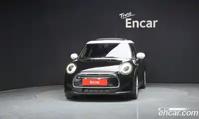 Mini Cooper 2022 1.5 гидро в Москве № 173704, миниатюра 3
