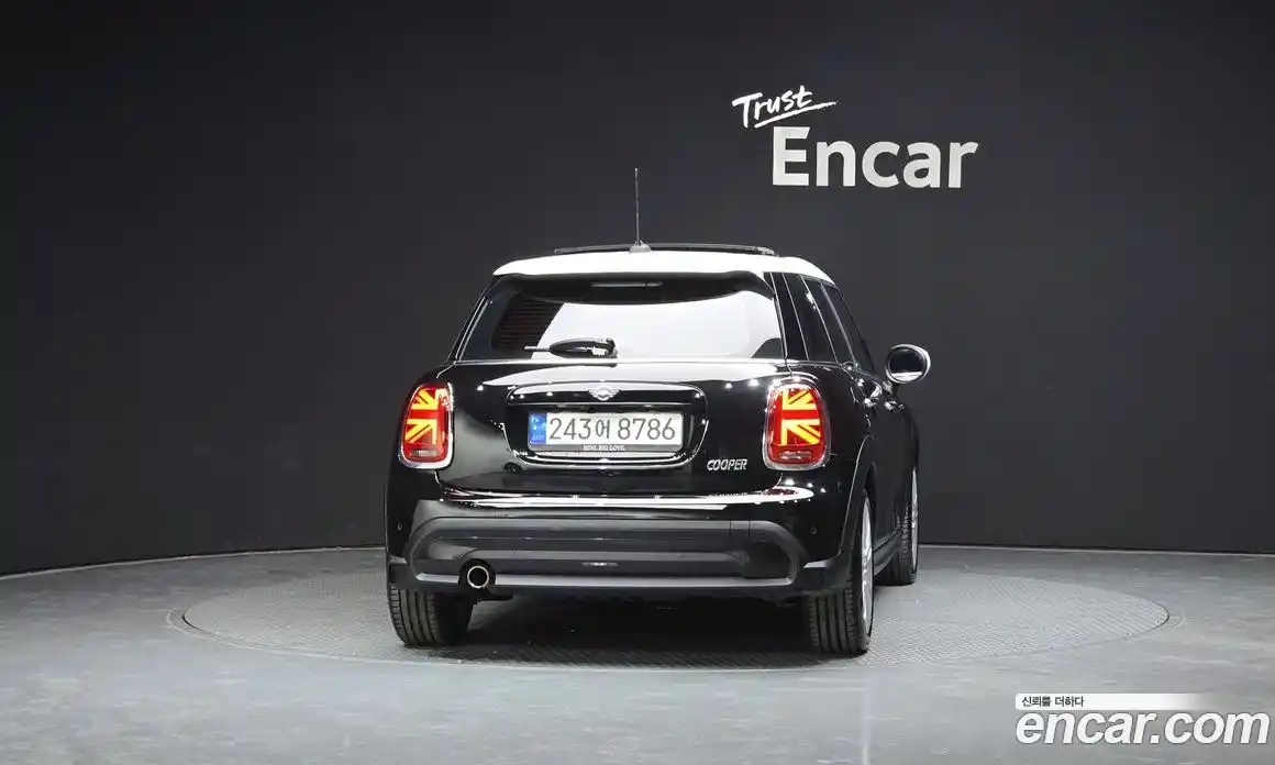 Mini Cooper 2022 1.5 гидро в Москве № 173704, фото 4