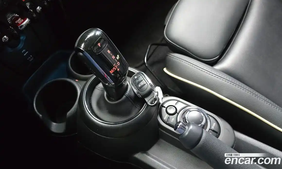 Mini Cooper 2022 1.5 гидро в Москве № 173704, фото 9