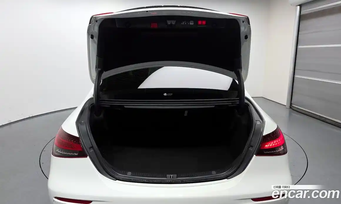 Mercedes-Benz E-Class 2022 3.0 гидро в Москве № 173933, фото 20