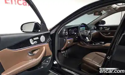Mercedes-Benz E-Class 2018 2.0 гидро в Москве № 194784, миниатюра 12