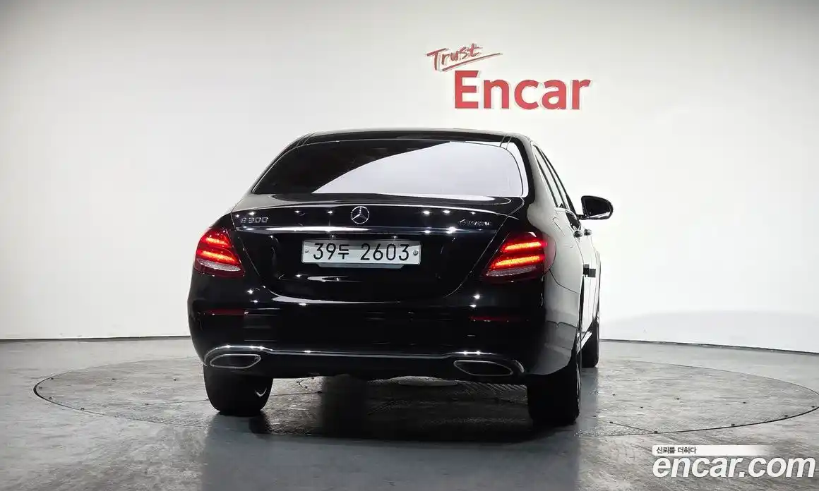 Mercedes-Benz E-Class 2018 2.0 гидро в Москве № 194784, фото 4