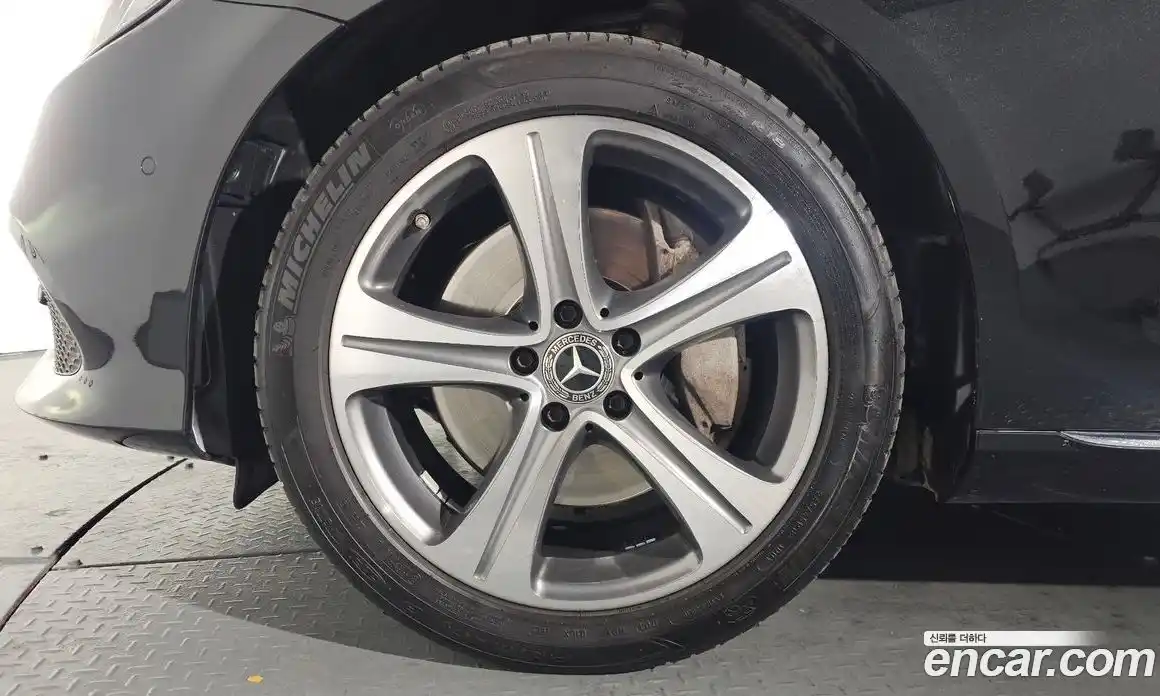 Mercedes-Benz E-Class 2018 2.0 гидро в Москве № 194784, фото 5