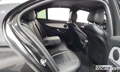Mercedes-Benz E-Class 2021 2.0 гидро, миниатюра 12