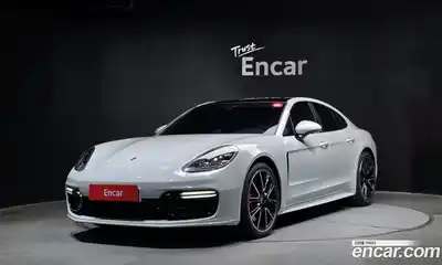 Porsche Panamera, 2019