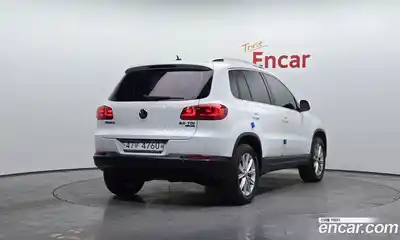 Volkswagen Tiguan 2015 2.0 гидро в Москве № 199116, миниатюра 2