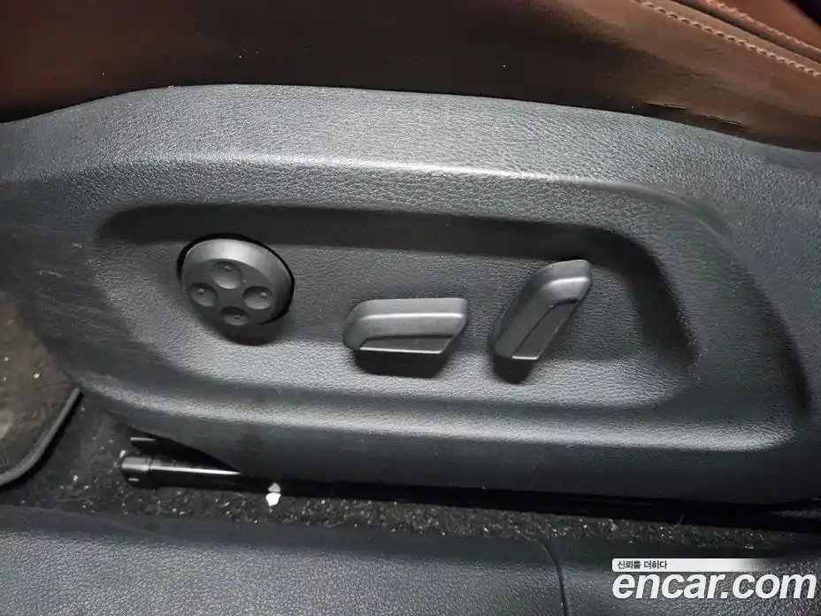 Volkswagen Tiguan 2015 2.0 гидро в Москве № 199333, фото 11