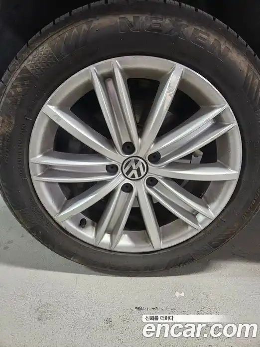 Volkswagen Tiguan 2015 2.0 гидро в Москве № 199333, фото 5