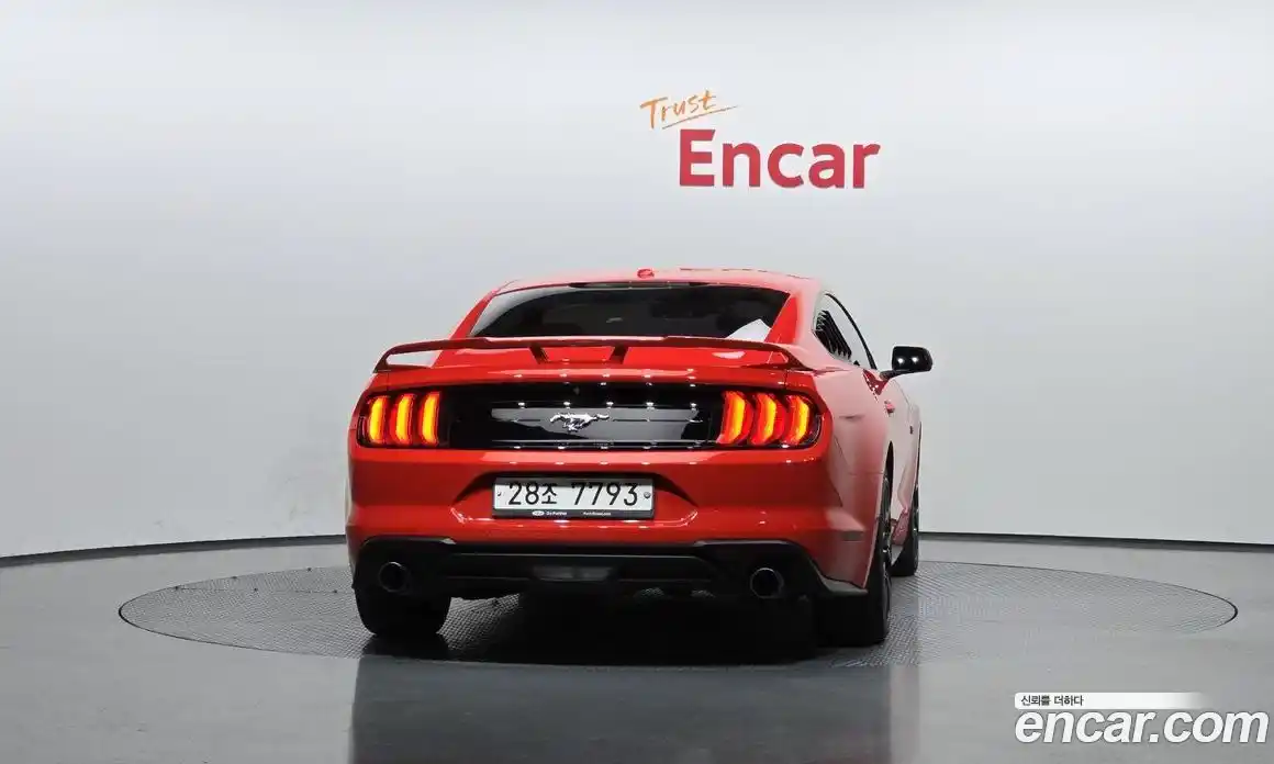 Ford Mustang 2019 2.3 гидро в Москве № 199815, фото 4